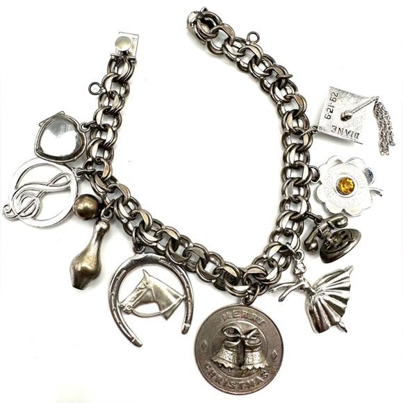 Vintage 1960s Sterling Silver 925 Double Linked Charm Bracelet with 9 Charms - Picture 5 of 11